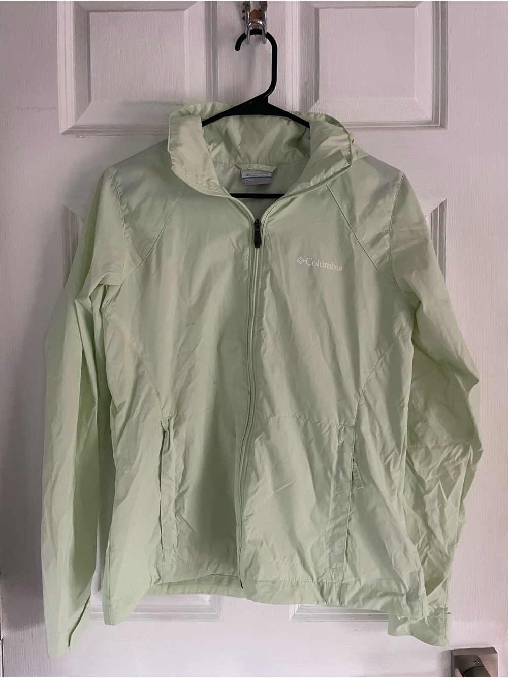 Columbia Women's Light Green Hooded Windbreaker Jacket
